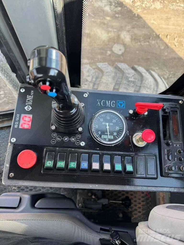 XCMG GR 2153 Grederji