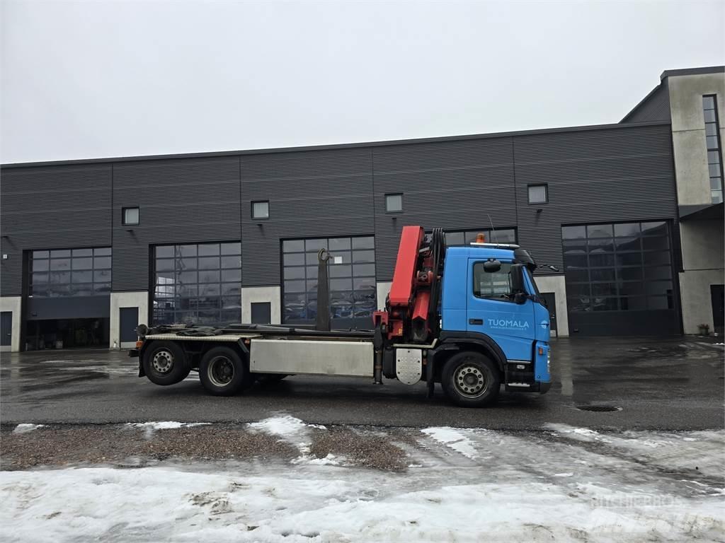 Volvo FM 9 Tovornjaki z žerjavom