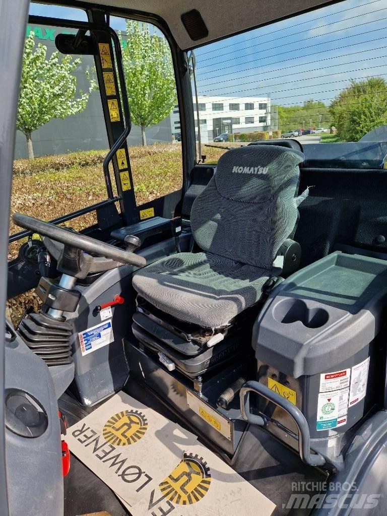 Komatsu WA70M Mini nakladalci