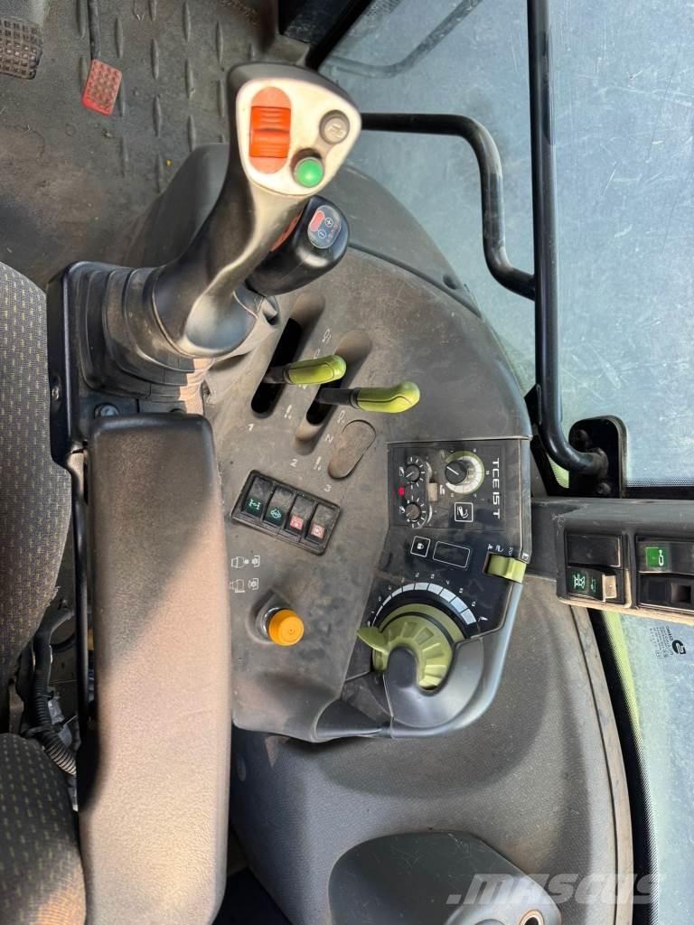 CLAAS ARION 420 Traktorji