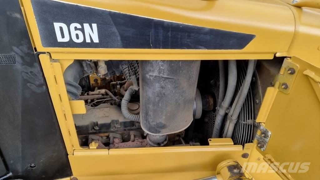 CAT D 6 N LGP Buldožerji goseničarji