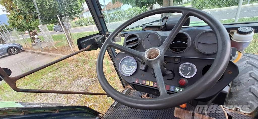 Deutz-Fahr 1070S Traktorji