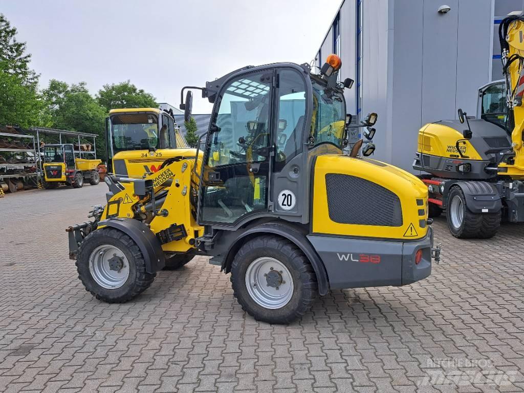 Wacker Neuson WL38 Kolesni nakladalci