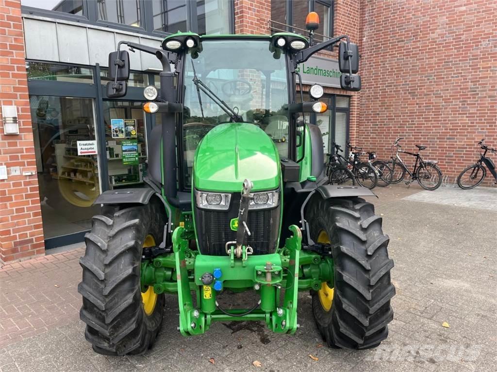John Deere 5100R Traktorji