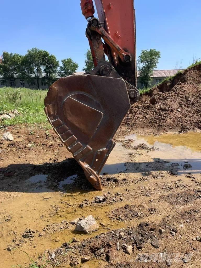 Hitachi ZX 360 Bagri goseničarji