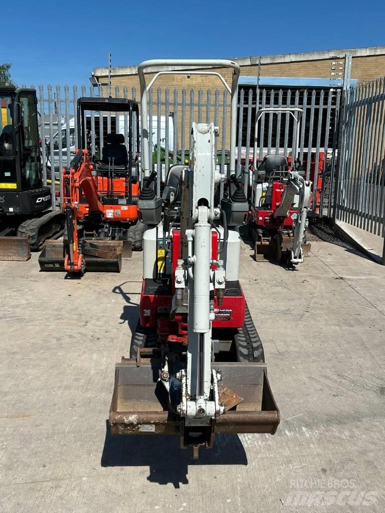 Takeuchi TB 210 R Mini bagri <7t