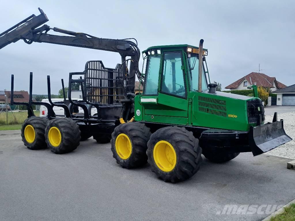 John Deere 1110 D Forwarderji