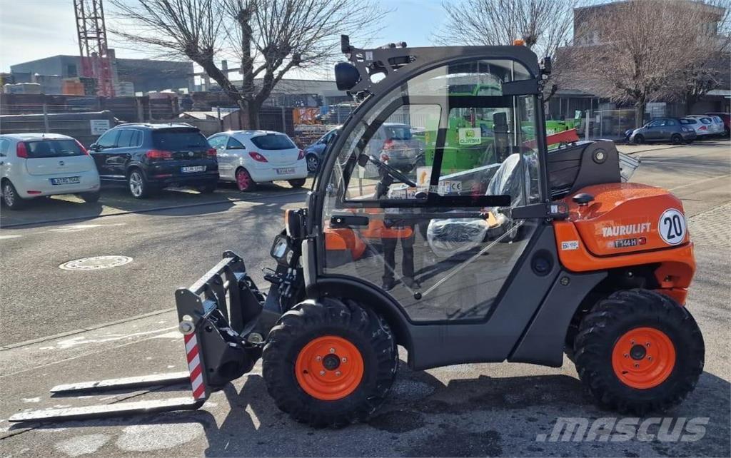 Ausa T144H Teleskopski viličarji