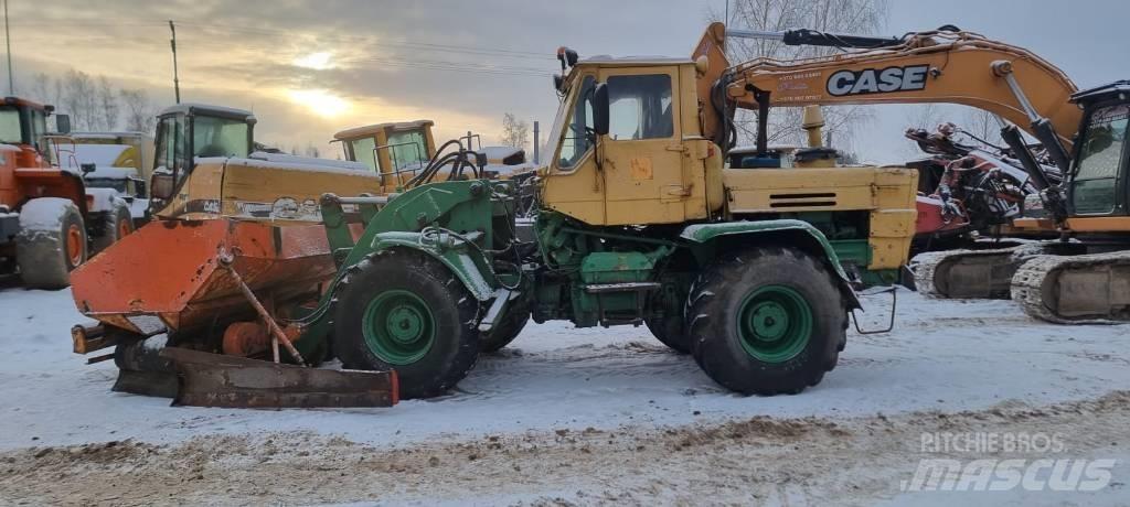  T-150 150 Vozila za prevoz delovne opreme