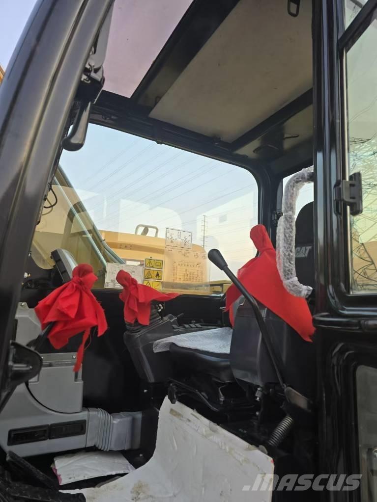 CAT 307 Mini bagri <7t