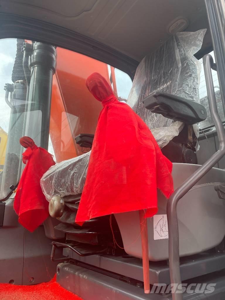 Doosan DX 225 Bagri goseničarji