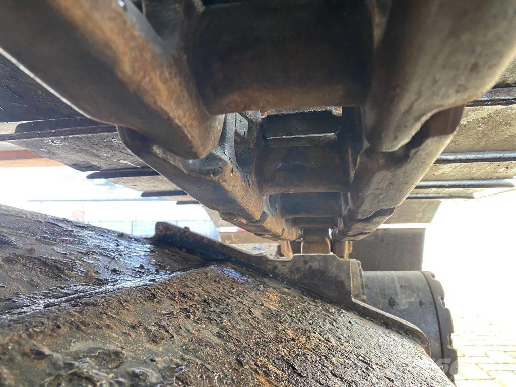 Hitachi ZX 180 LC-3 Bagri goseničarji