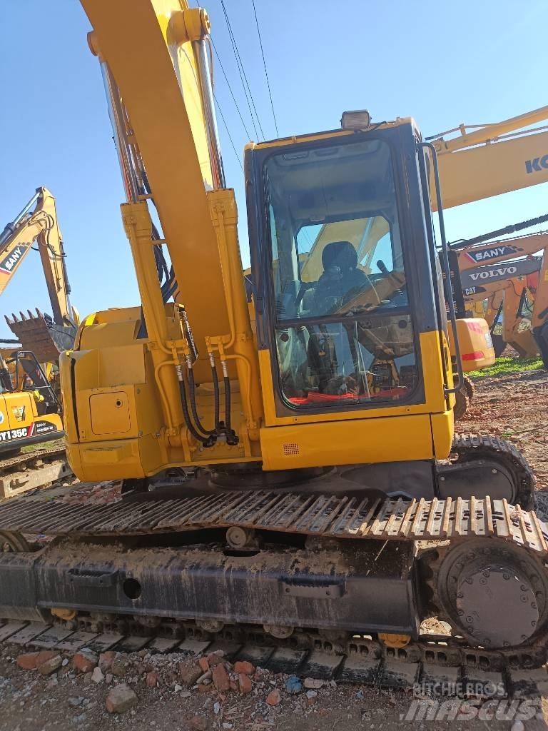 Komatsu PC 138US Midi bagri 7t – 12t