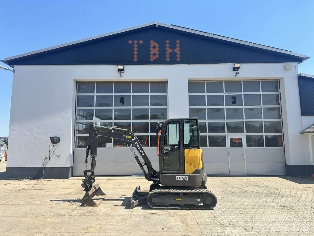 Volvo ECR 25 D Mini bagri <7t