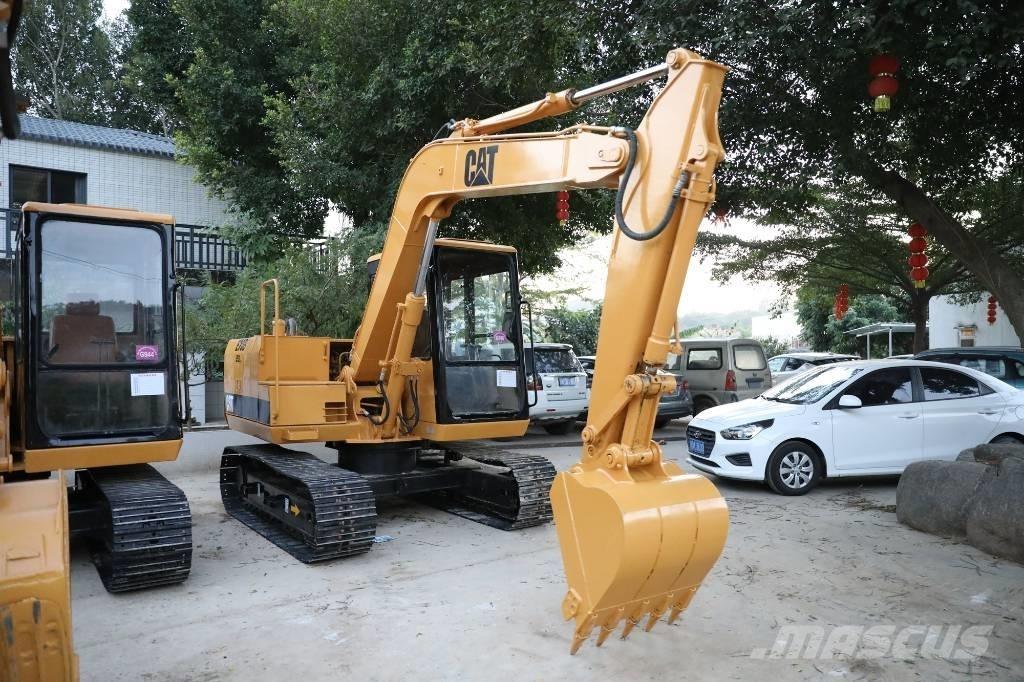 CAT E 70 B Mini bagri <7t