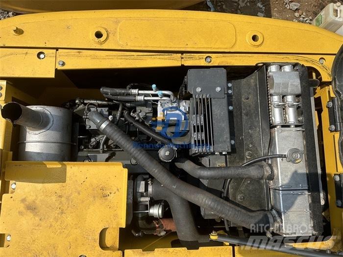 Komatsu PC 130 Bagri goseničarji