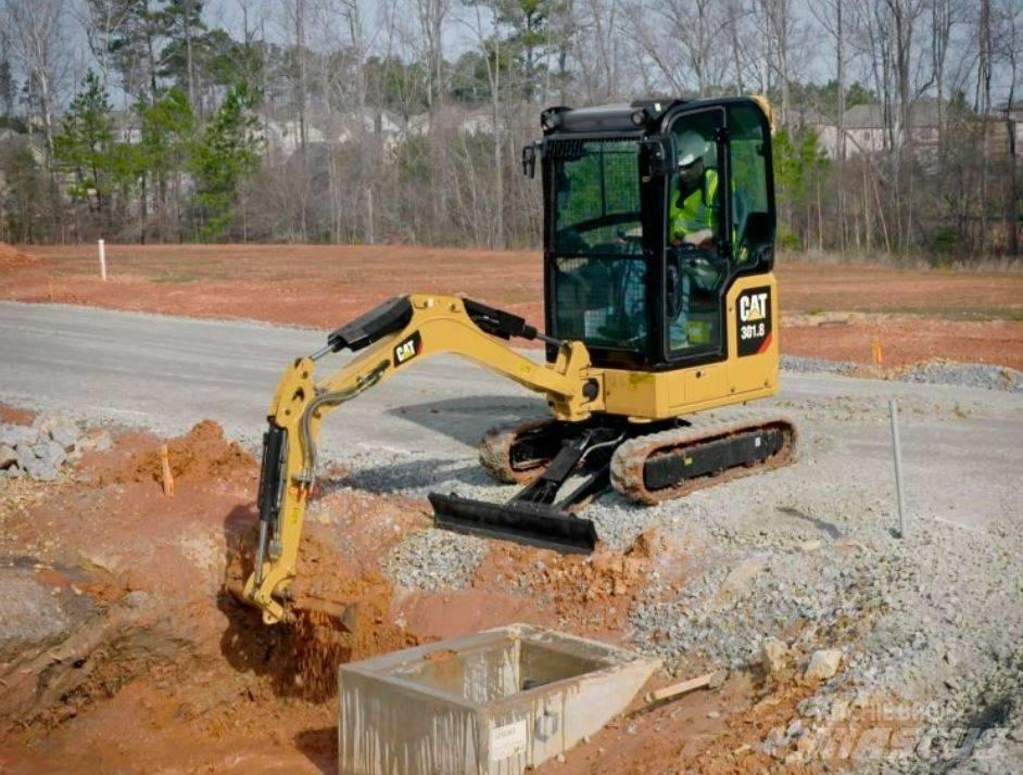 CAT 301.8 UTHYRES Mini bagri <7t