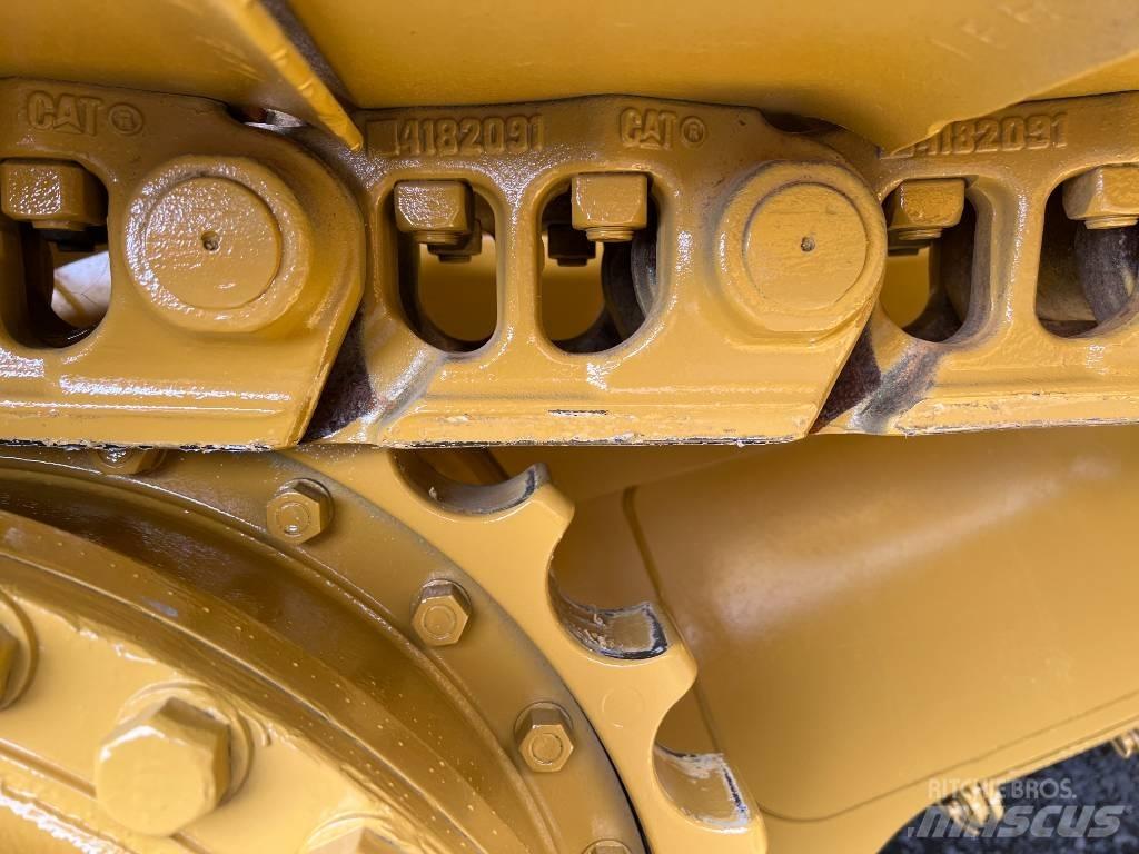 CAT D 6 T LGP Buldožerji goseničarji