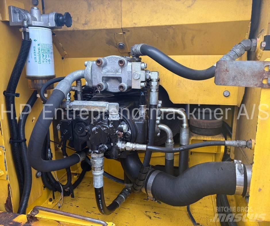 New Holland E 135 B Bagri goseničarji