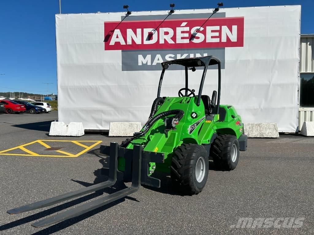 Avant 755 Skid steer mini nakladalci