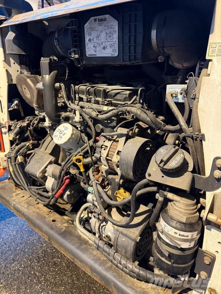 Bobcat T 590 Skid steer mini nakladalci