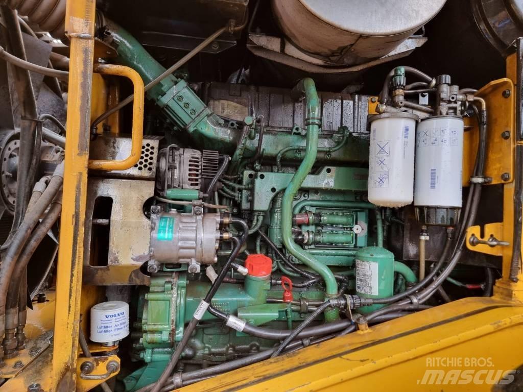 Volvo L 180 F Kolesni nakladalci