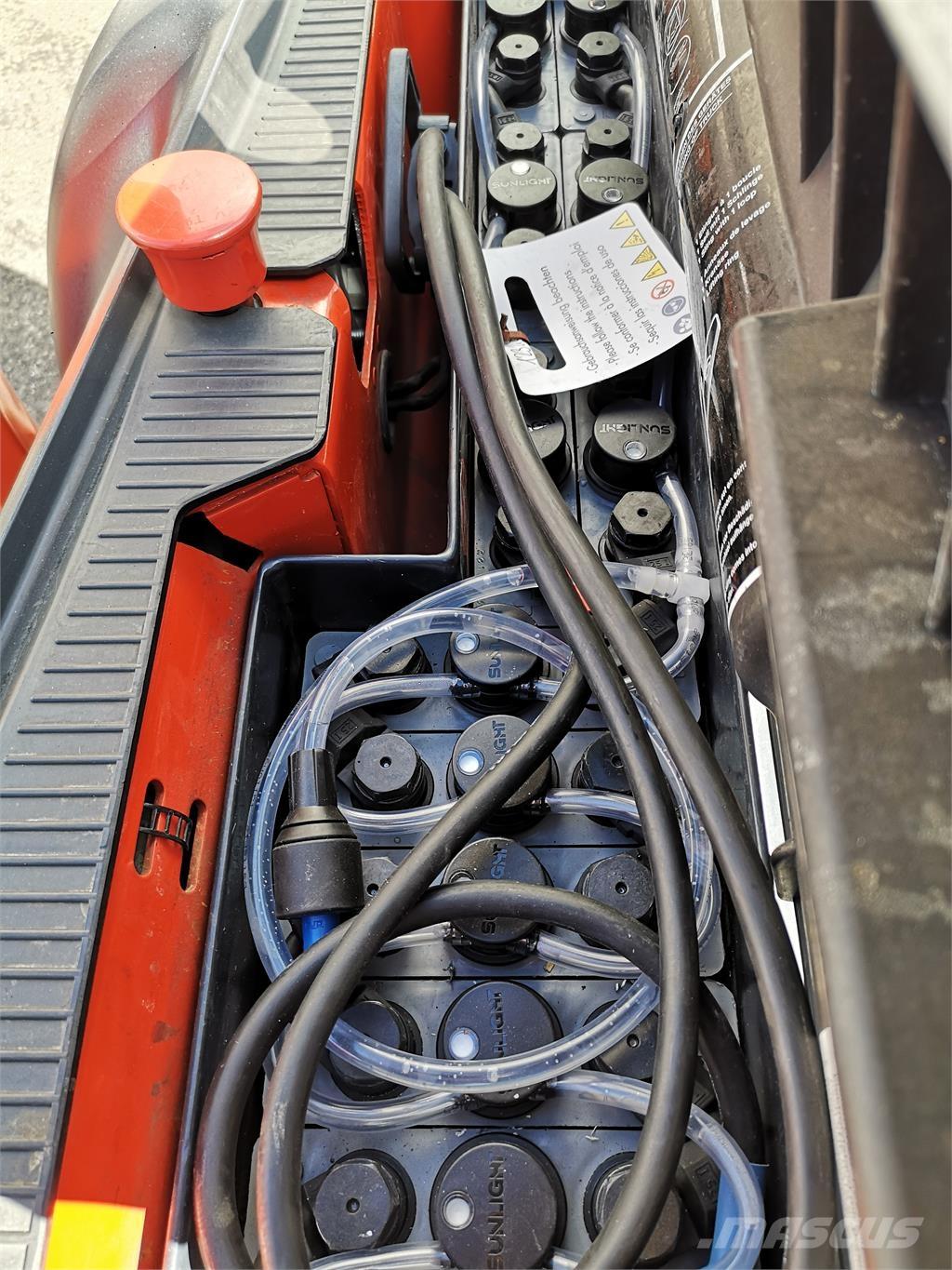 Linde L12 Samopogonski ročni viličarji