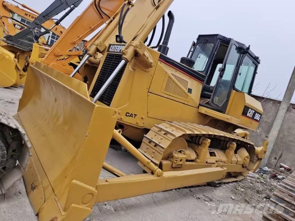CAT D 6 G Buldožerji goseničarji