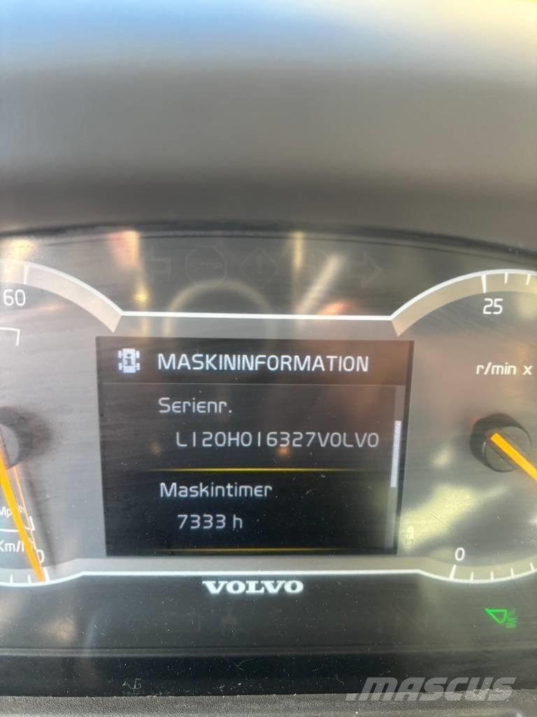 Volvo L 120 H Kolesni nakladalci
