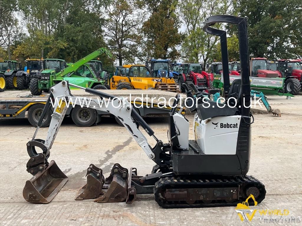Bobcat E 10 Mini bagri <7t