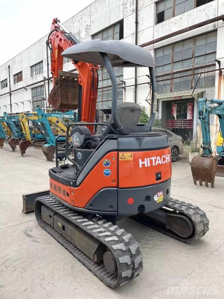 Hitachi ZX 30 U Mini bagri <7t