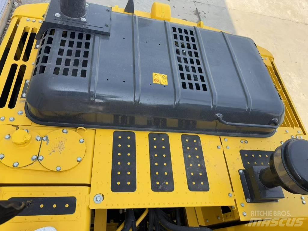 Komatsu PC 200-8N1 Bagri goseničarji