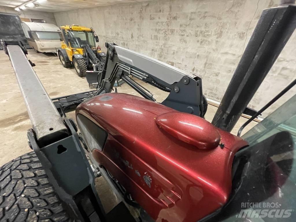 Valtra A 93 Traktorji