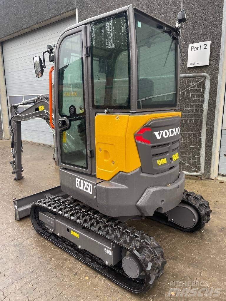 Volvo ECR25D Mini bagri <7t