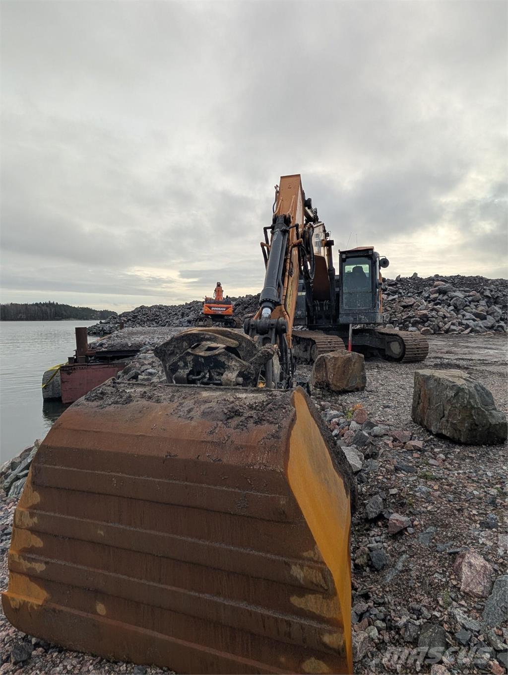 CASE CX 245D SR Bagri goseničarji