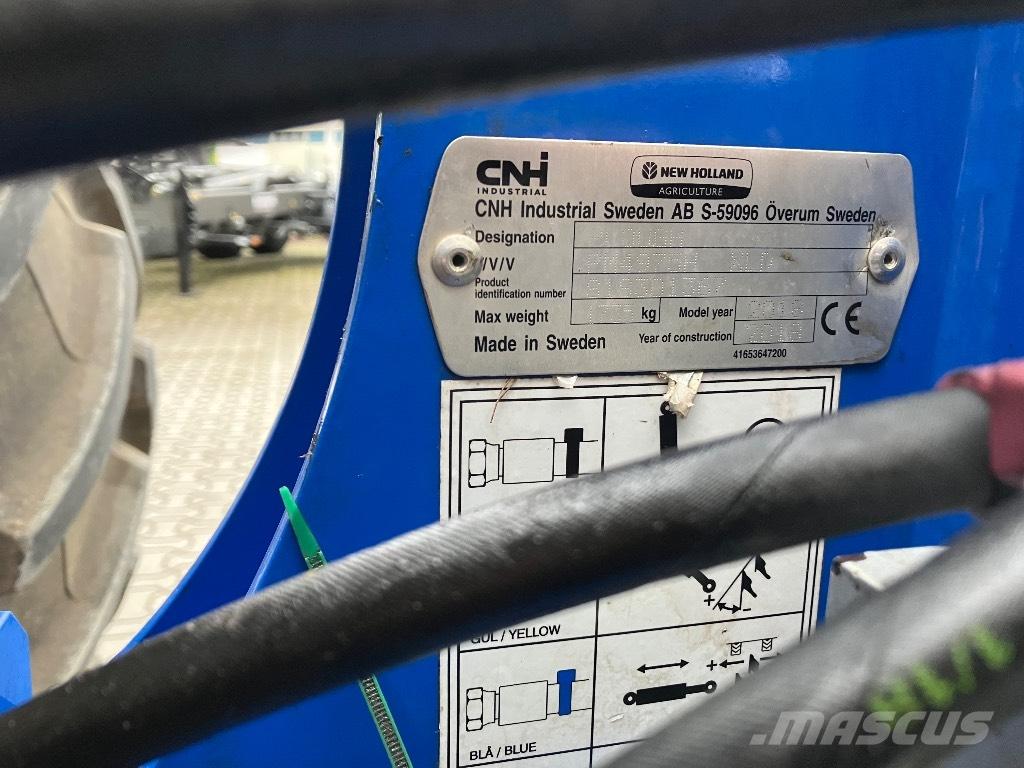 New Holland PM 4975H Obračalni plugi