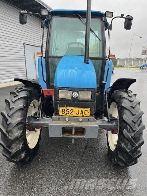 New Holland 5635 Traktorji