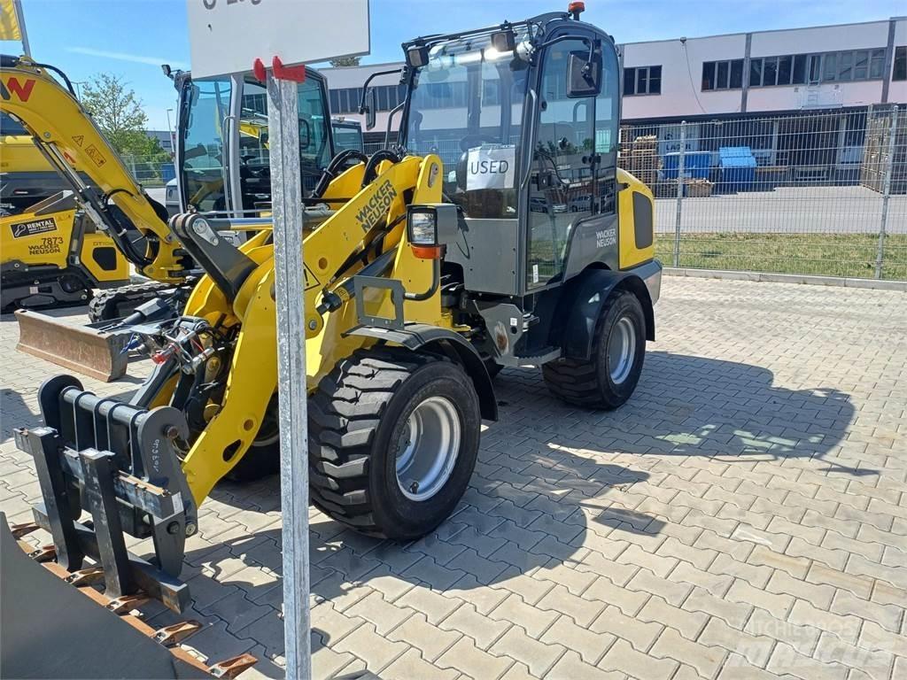 Wacker Neuson WL32 Kolesni nakladalci