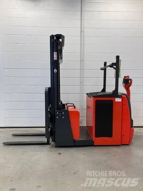 Linde L12AC/1171-01 Ročni električni viličar