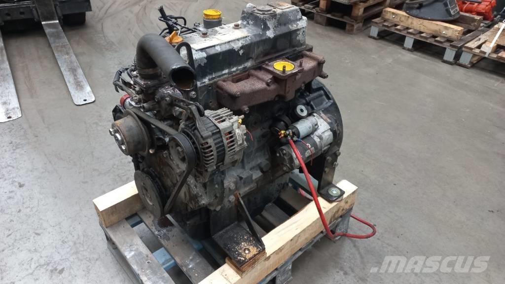 Yanmar 4TNV98 Motorji
