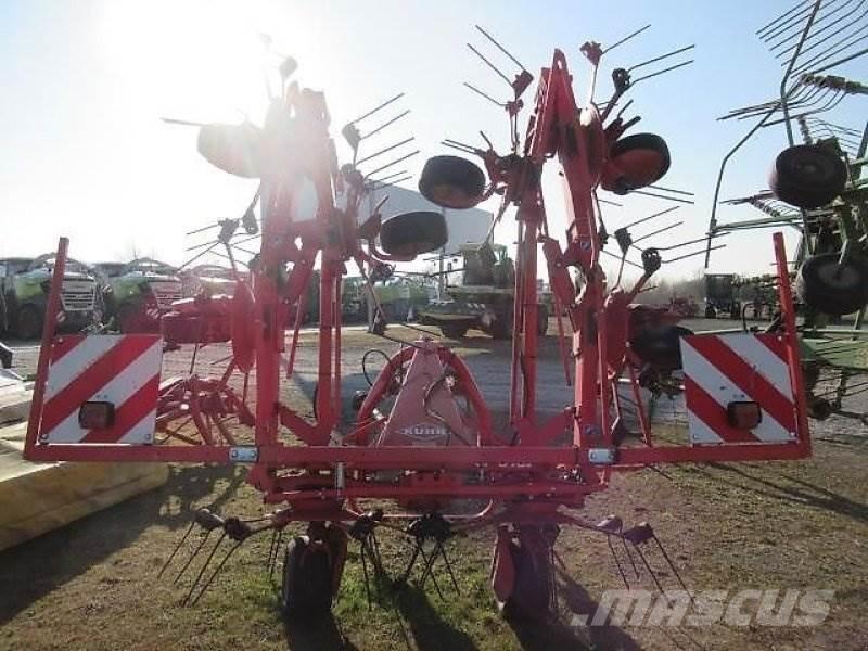 Kuhn GF8702 Obračalniki in zgrabljalniki