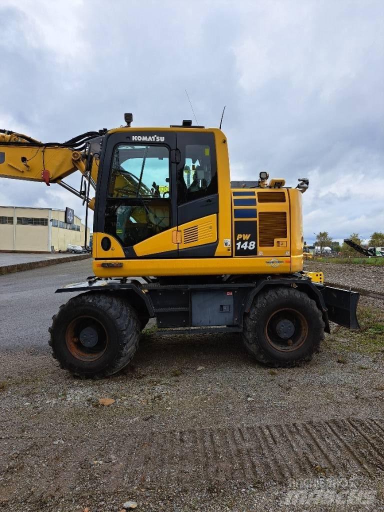 Komatsu PW148-11 Bagri na kolesih