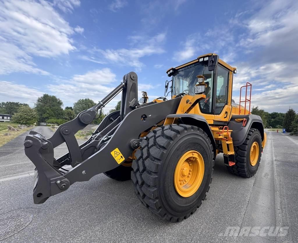 Volvo L 120 H2 Kolesni nakladalci