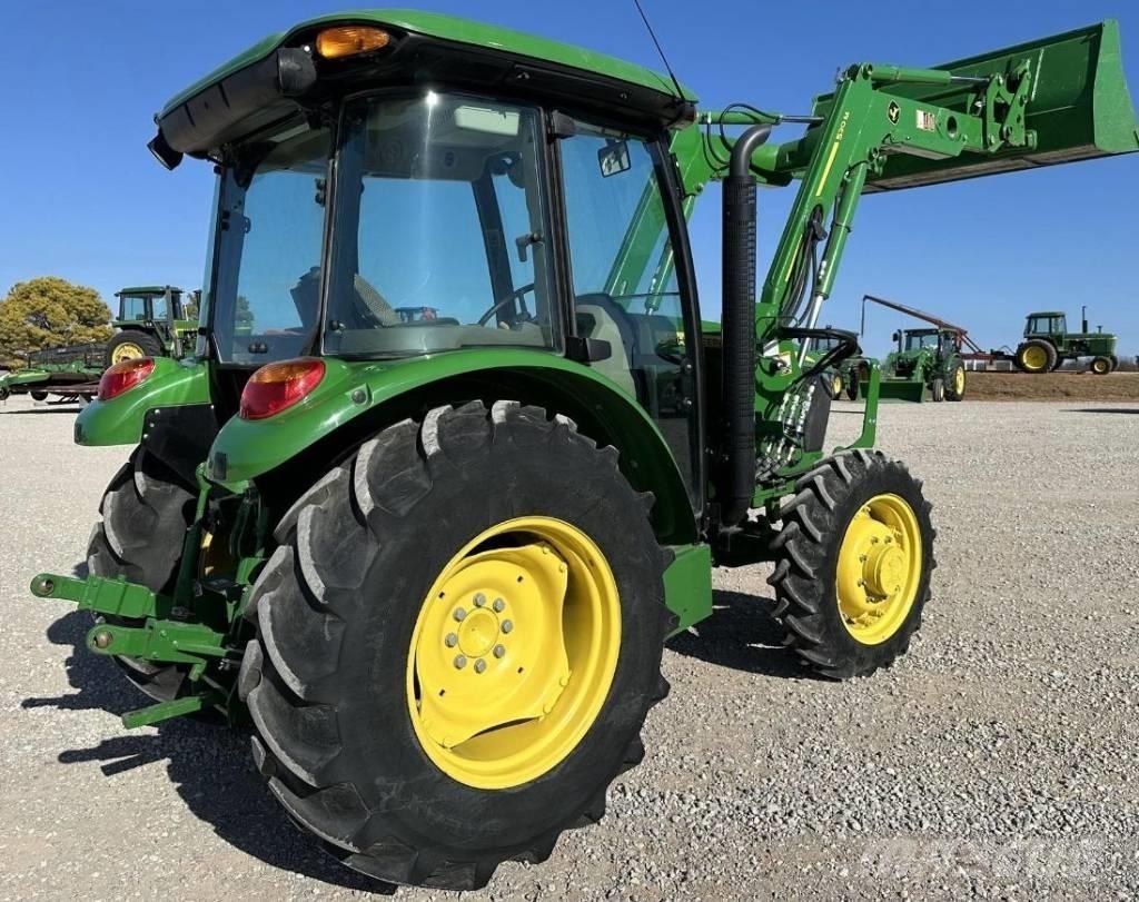 John Deere 5075 E Traktorji