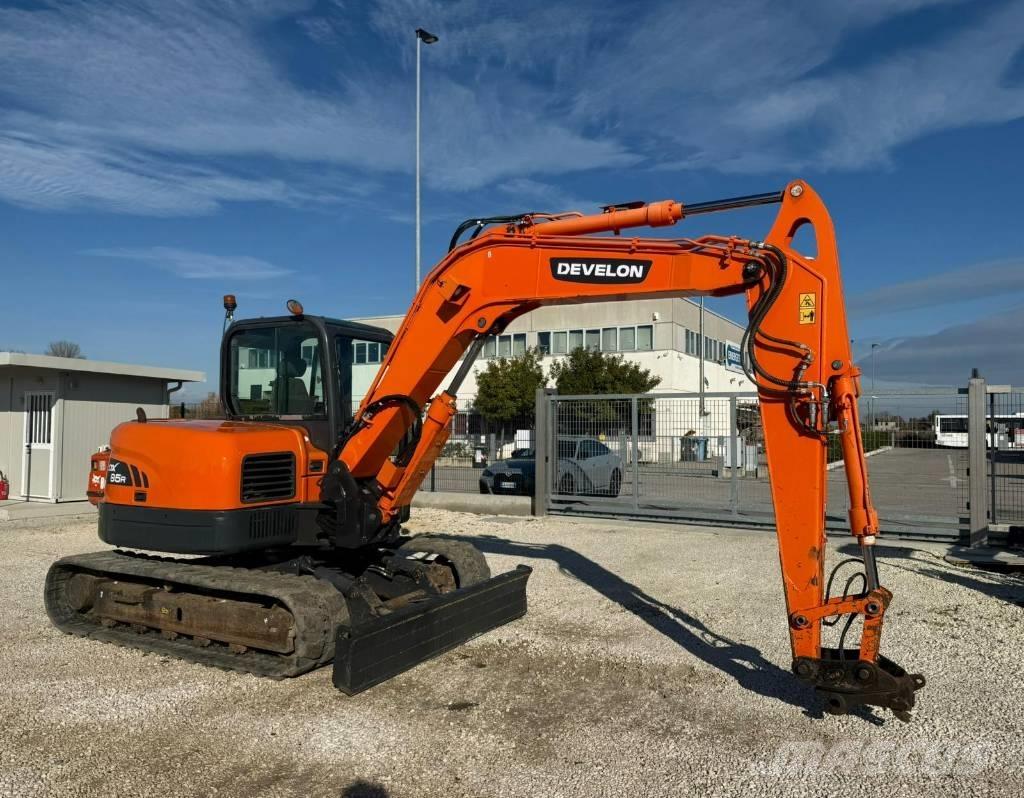 Doosan DX 85 R-3 Midi bagri 7t – 12t