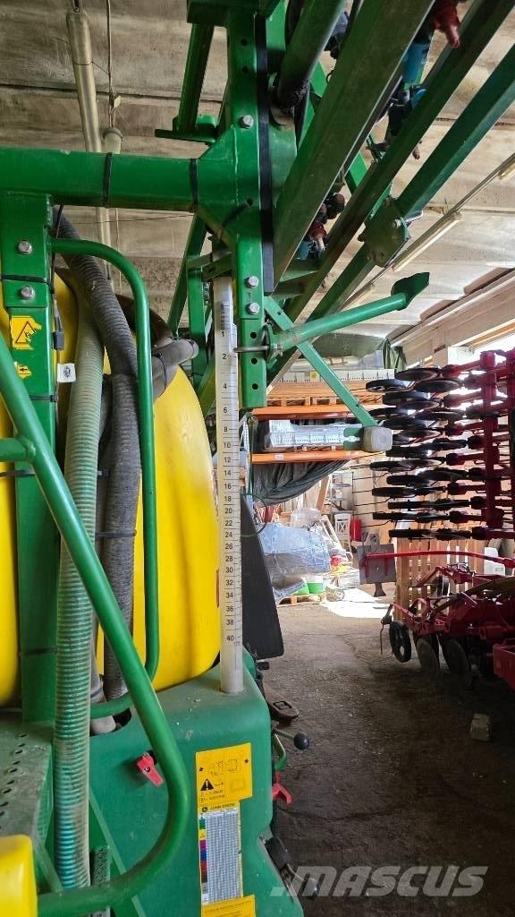 John Deere M 740 i Vlečne škropilnice
