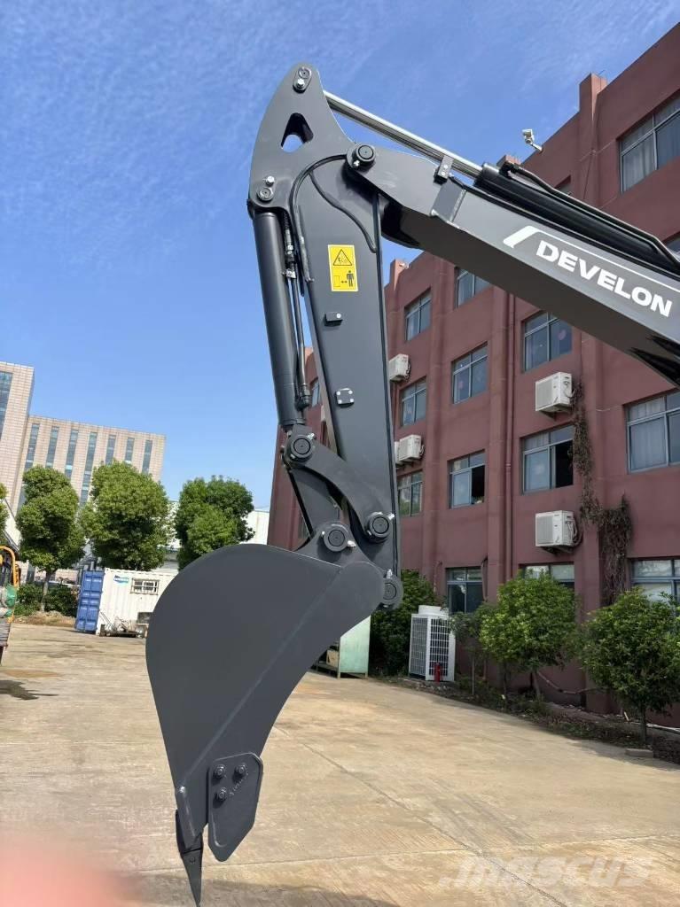 Doosan DX60 Bagri goseničarji