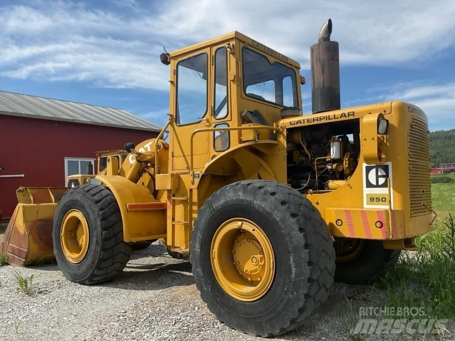 CAT 950 C Kolesni nakladalci