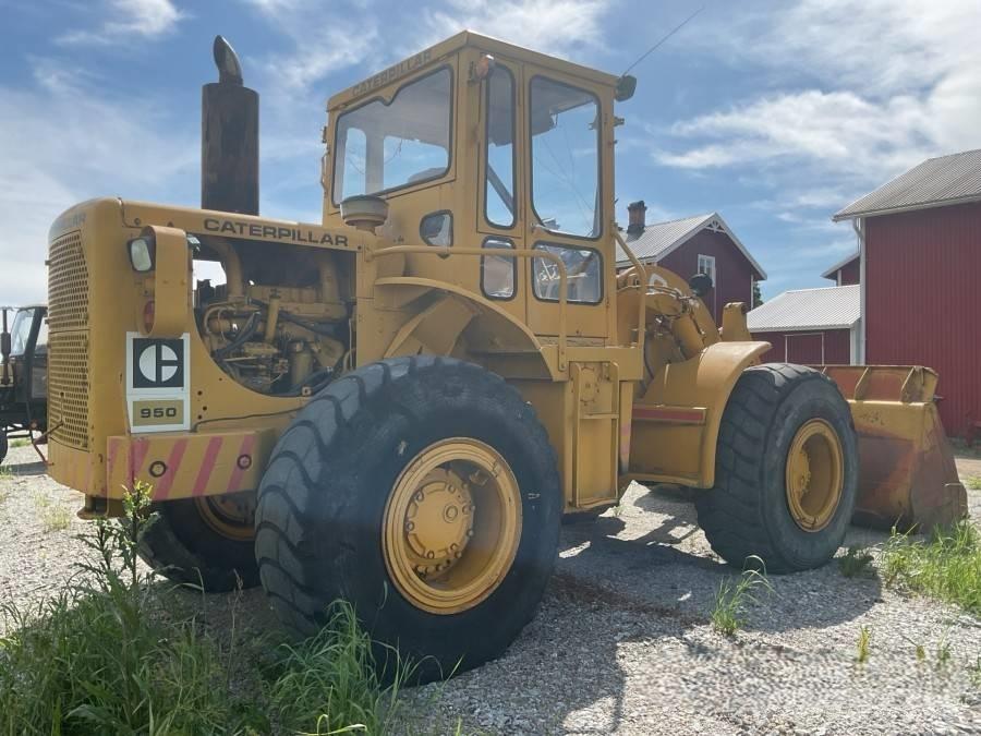 CAT 950 C Kolesni nakladalci