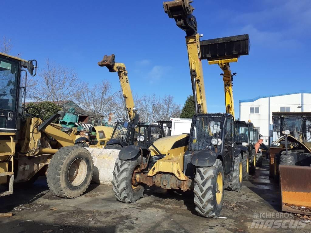 CAT TH 337 c Kmetijski teleskopski nakladalci